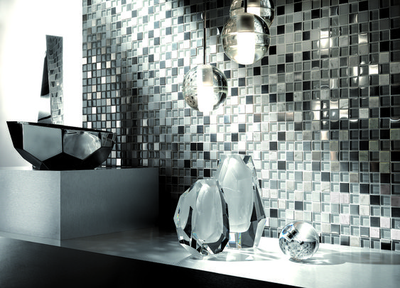 Mẫu gạch thẻ mosaic tráng gương ốp tường cực kì độc lạ, đẹp mắt