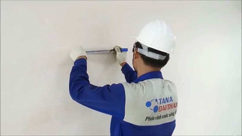 Đo đạc khoảng cách trên tường