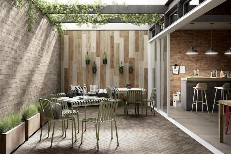 Gạch vân gỗ ốp tường ngoại thất