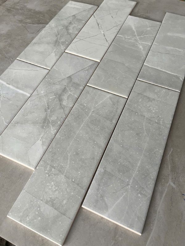 Gạch thẻ vân đá 