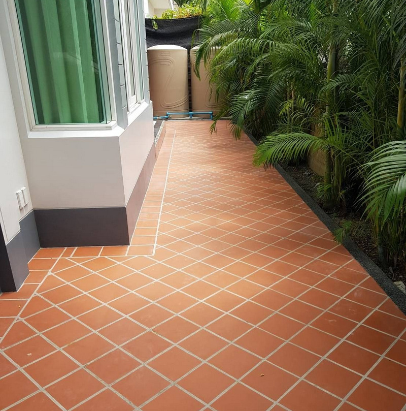 Gạch đỏ lát sân là lựa chọn lý tưởng cho không gian ngoài trời